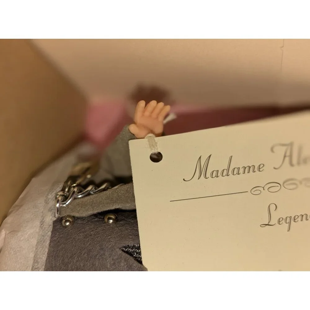 Madame Alexander Dolls Set Marleys Ghost #18004 & Ghost of Christmas Past #18002 - Picture 10 of 16